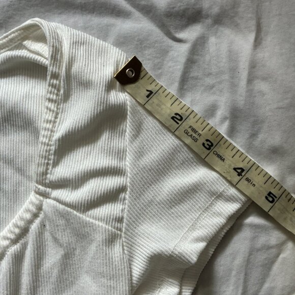 Ardene White Soft Ribbed Front-Tie Crop Top (Medium) - Picture 8 of 9